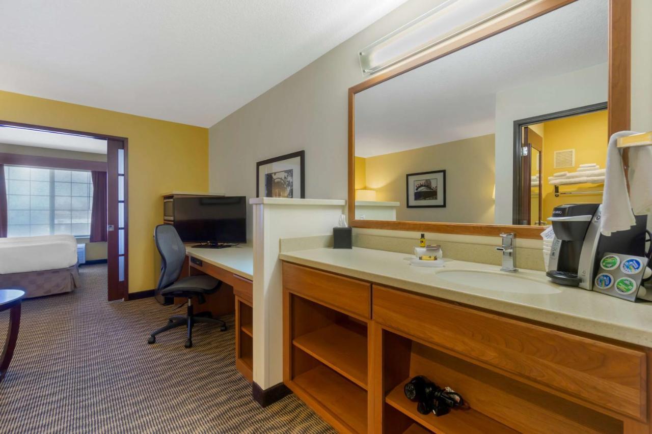 Best Western Plus Park Place Inn&Suites Chehalis Exterior foto